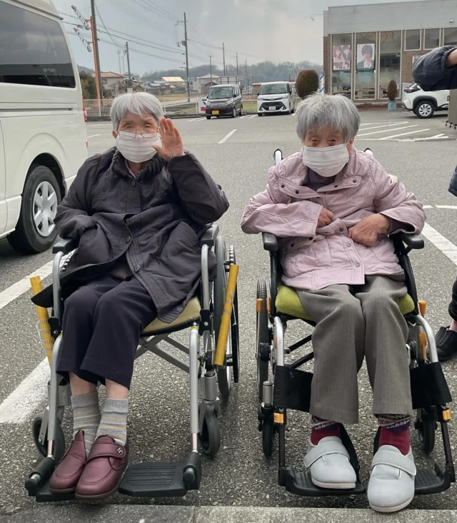 つつじユニットです🌺先日近くの日本一たい焼きを買いに行ってきました😄みなさん美味しいと食べられました☺️#特別養護老人ホーム#特養#加古川さくら園#加古川さくら園特養#日本一たい焼き